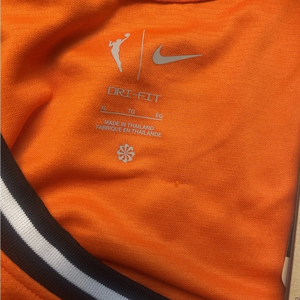 Team 13 Courtside Nike Dri-FIT WNBA Tank size XL - Picture 4 of 5